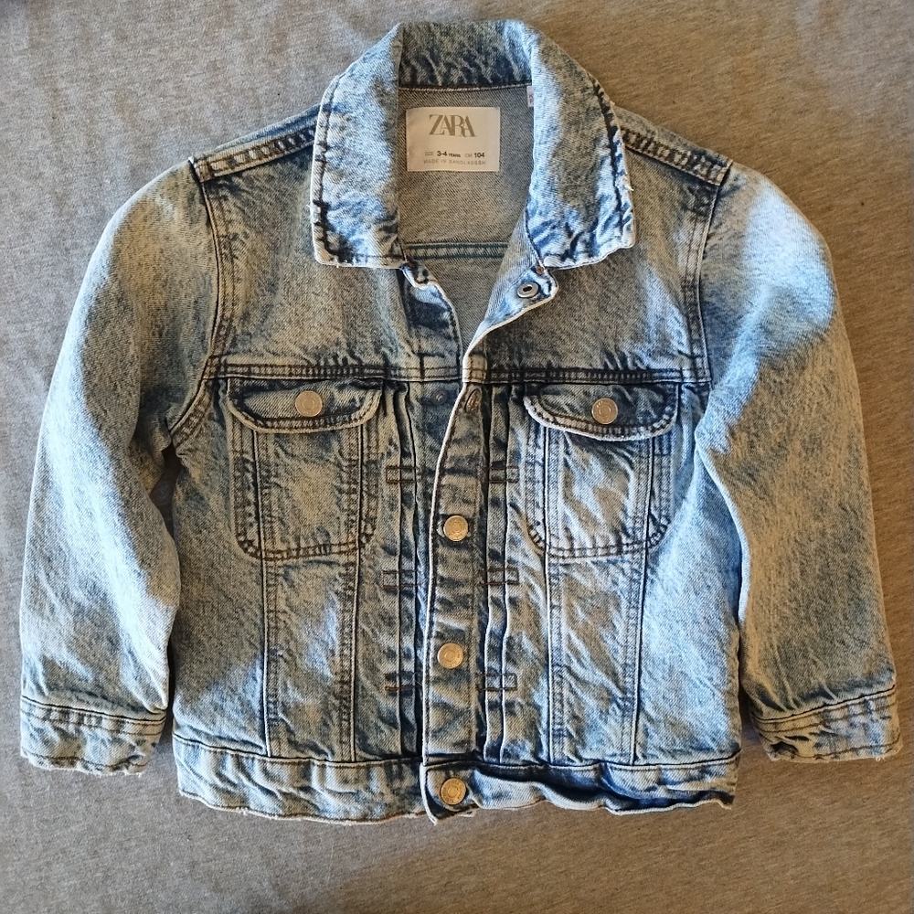 Zara Kids' Blue Denim Distressed Jean Jacket Size 3 - 4 years